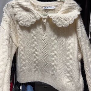 Zara Women's Ivory Scalloped Collar Sweater
